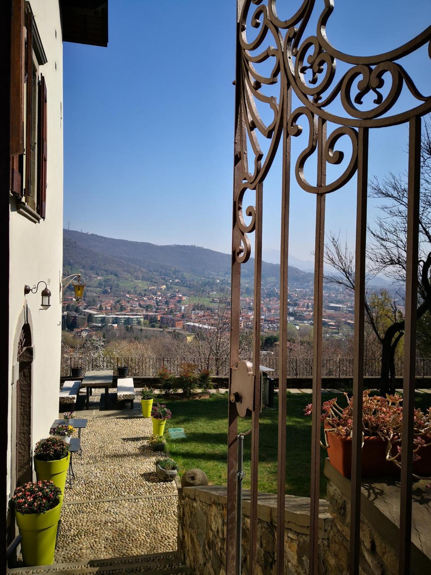 B&B Dimora Delle Donnole Bergamo Alta Екстер'єр фото