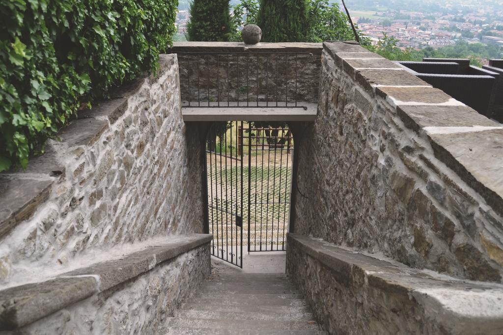B&B Dimora Delle Donnole Bergamo Alta Екстер'єр фото
